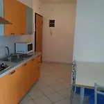 Modern Flat With Balcony-beahost Apartamento