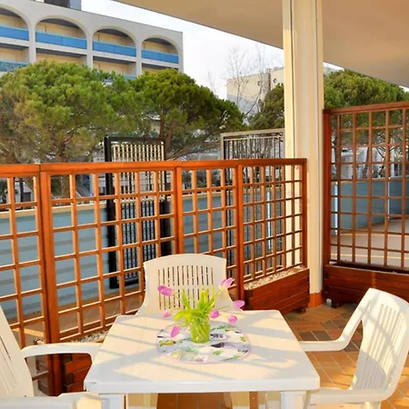 Apartment Modern Flat With Balcony-beahost *