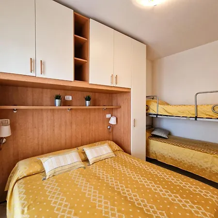 Modern Flat With Balcony-beahost Apartment