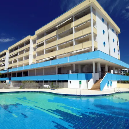 Modern Flat With Balcony-beahost شقة *
